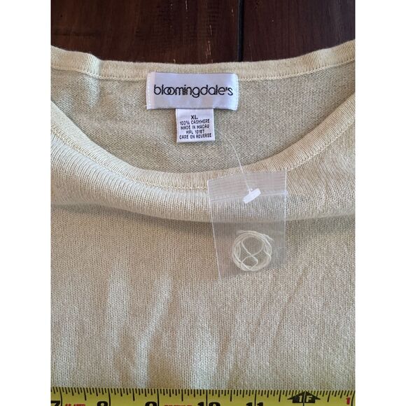 Bloomingdales 100% Cashmere Yellow 3/4 Sleeve Sweater NWOT Size XL - Picture 3 of 5